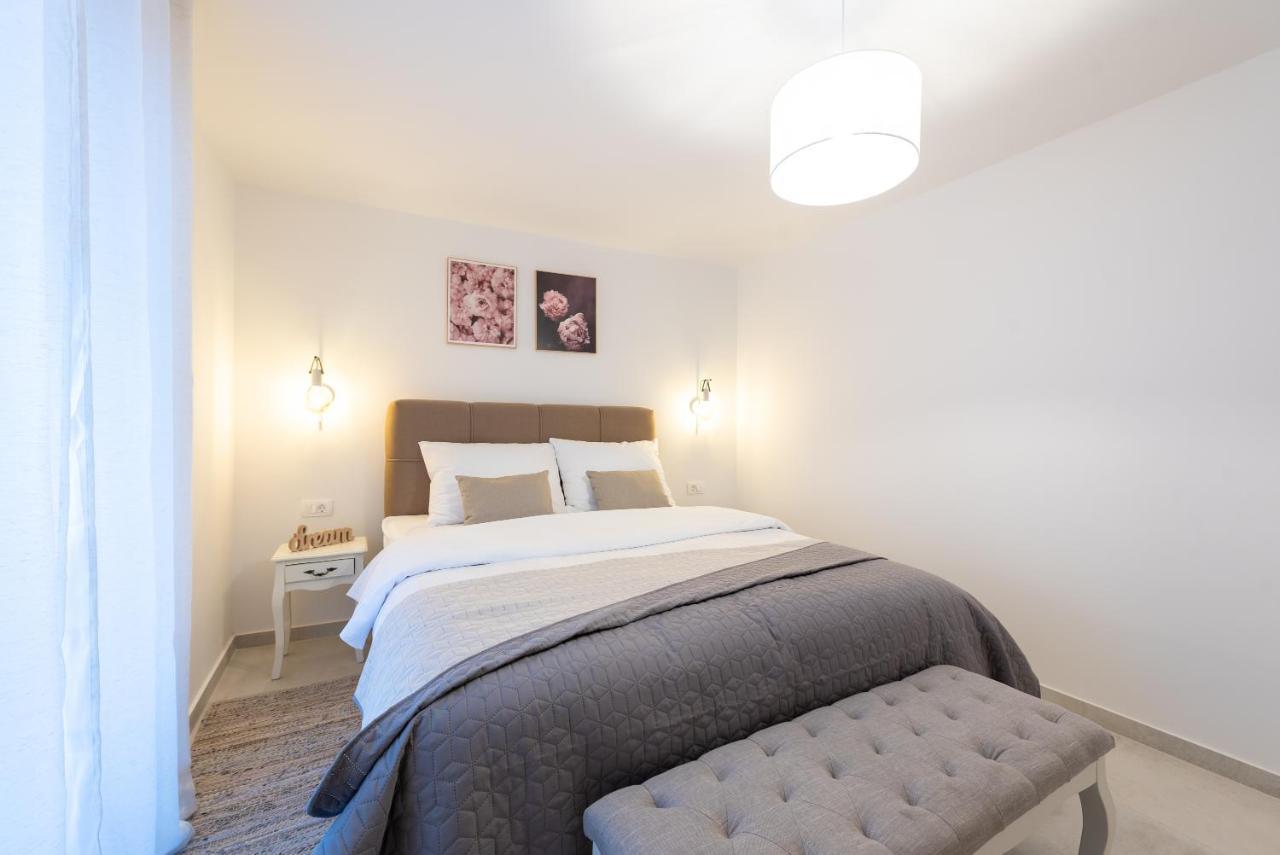 Apartment Olive Kaštela Εξωτερικό φωτογραφία