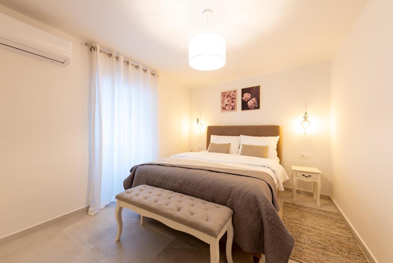 Apartment Olive Kaštela Εξωτερικό φωτογραφία
