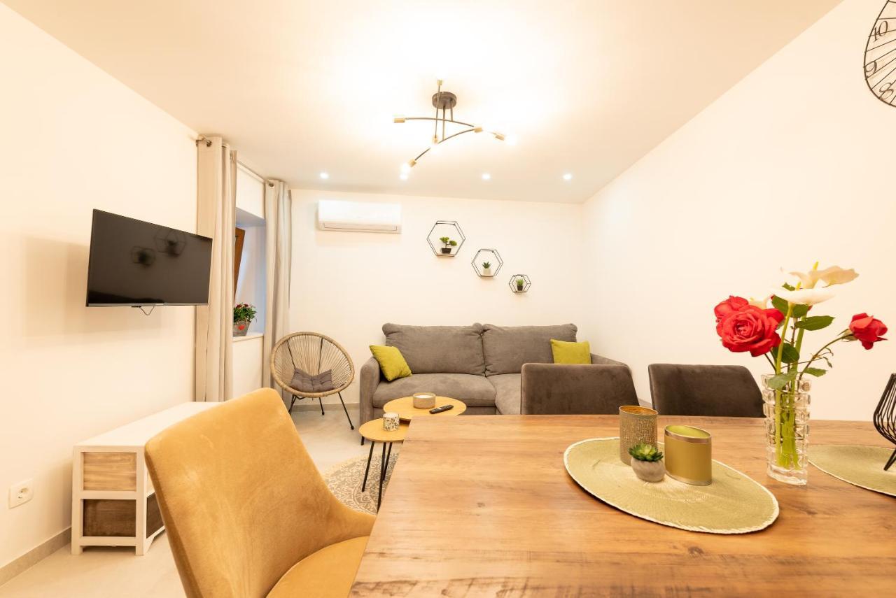 Apartment Olive Kaštela Εξωτερικό φωτογραφία