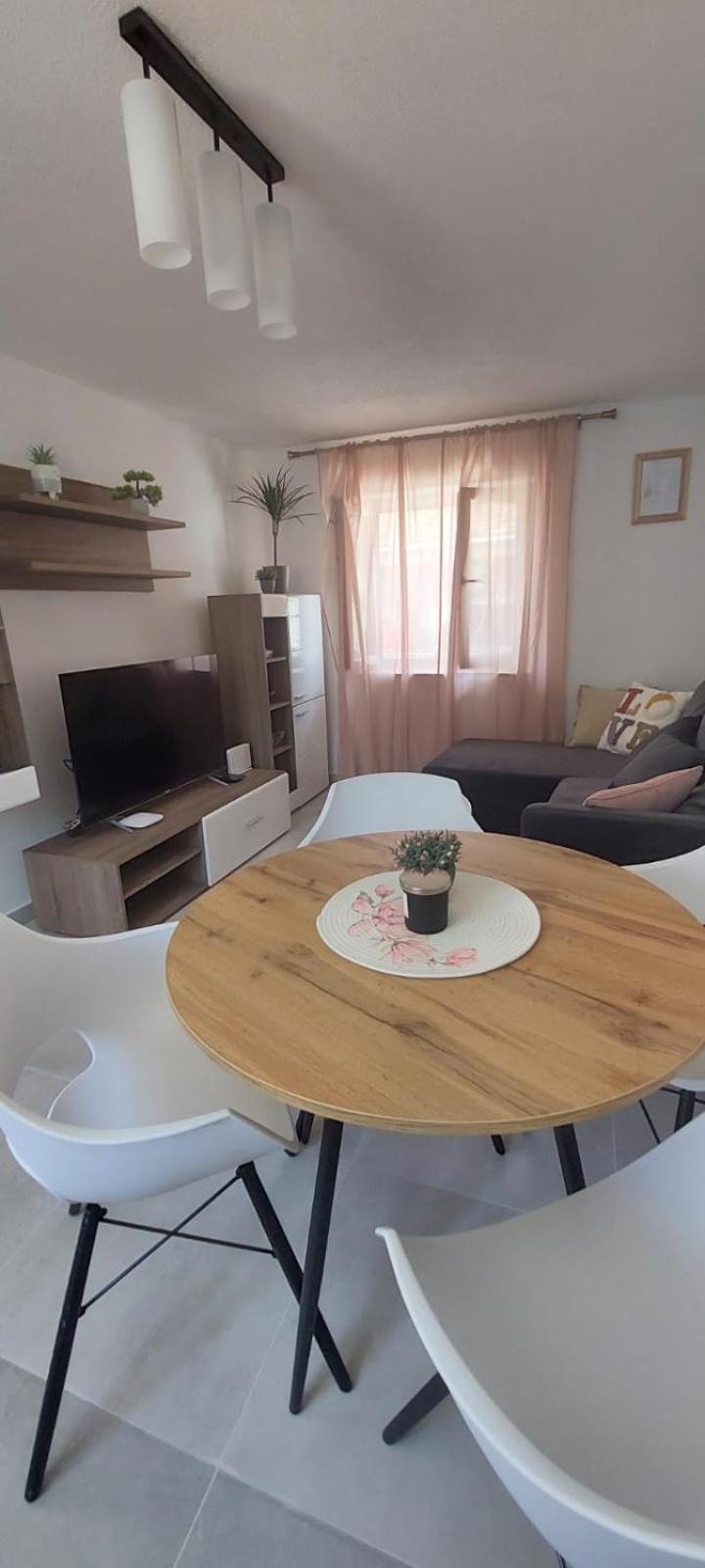Apartment Olive Kaštela Εξωτερικό φωτογραφία