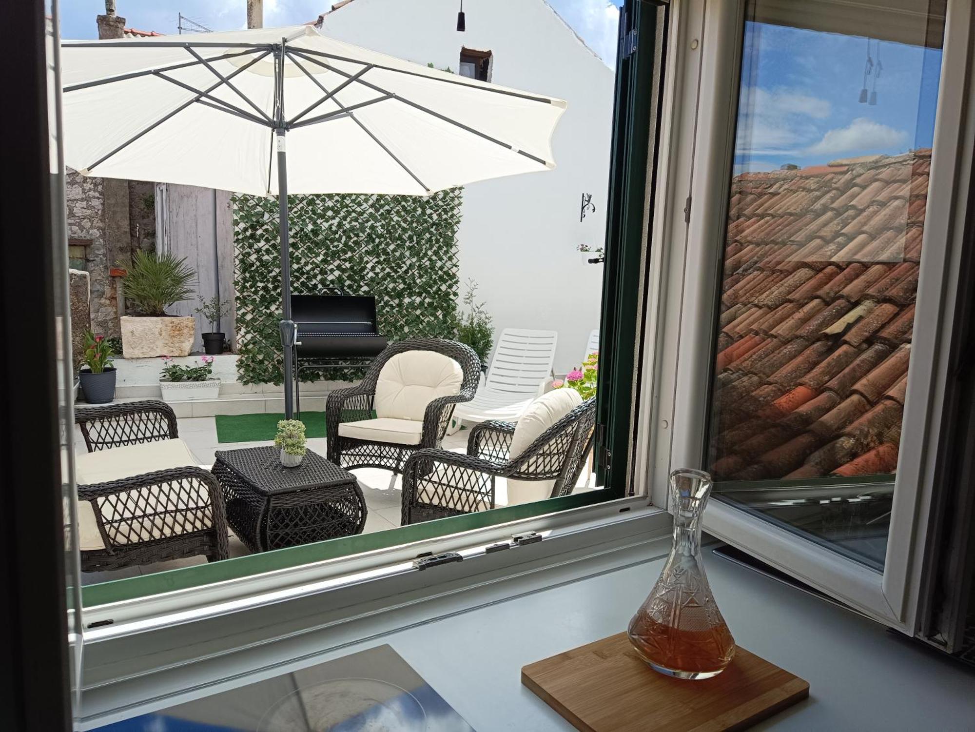 Apartment Olive Kaštela Εξωτερικό φωτογραφία