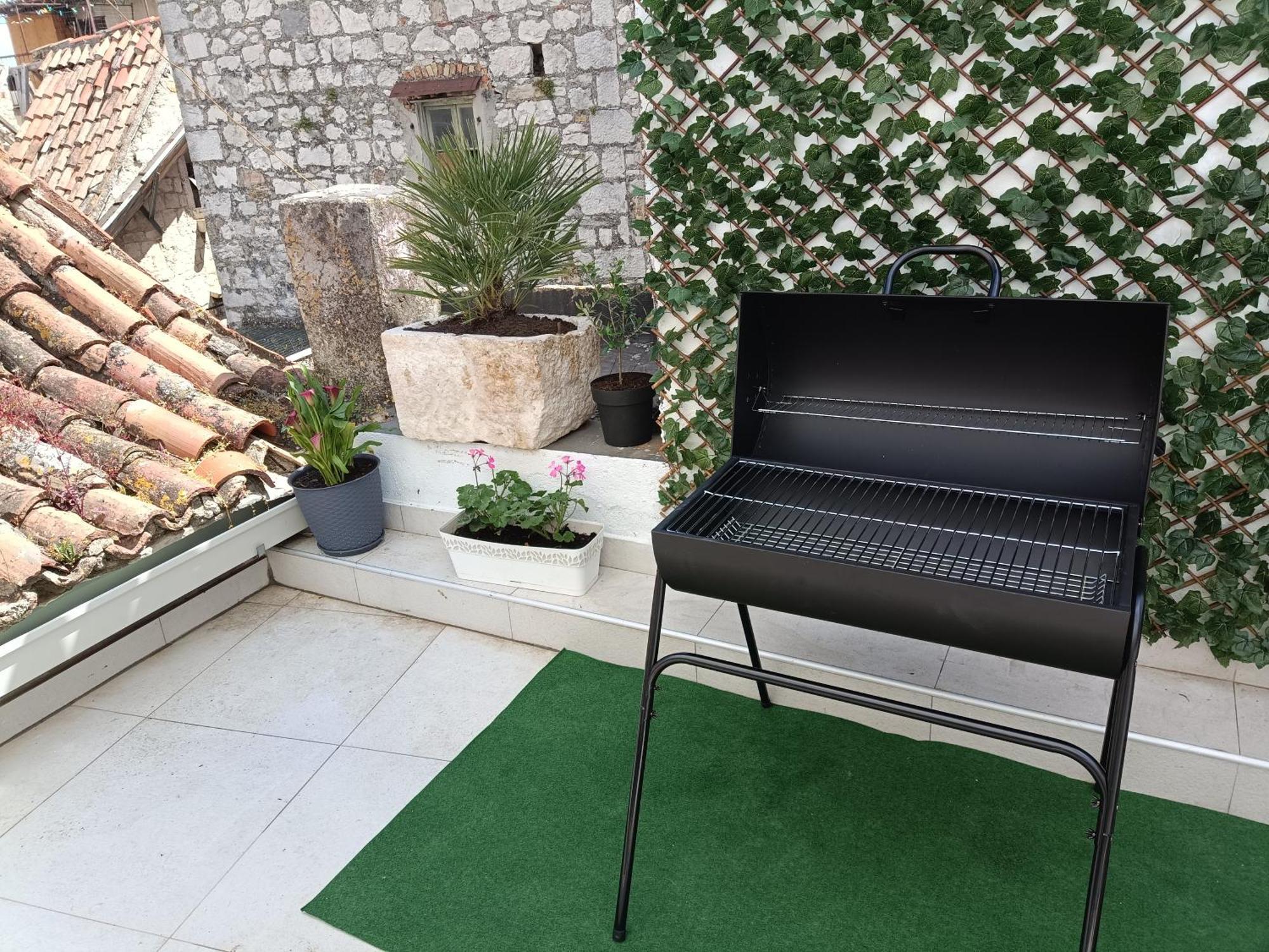 Apartment Olive Kaštela Εξωτερικό φωτογραφία